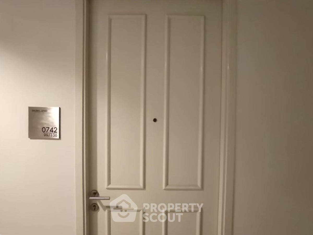 picture 1-BR Condo at The Parkland Phetkasem Thapra near MRT Tha Phra (ID 2075397) - 6/15