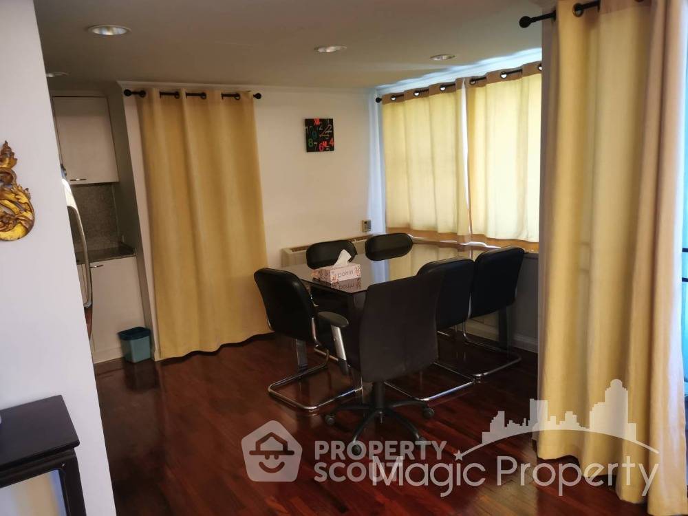 picture 2-BR Condo at La Maison Ruamrudee near BTS Phloen Chit (ID 1671056) - 3/14