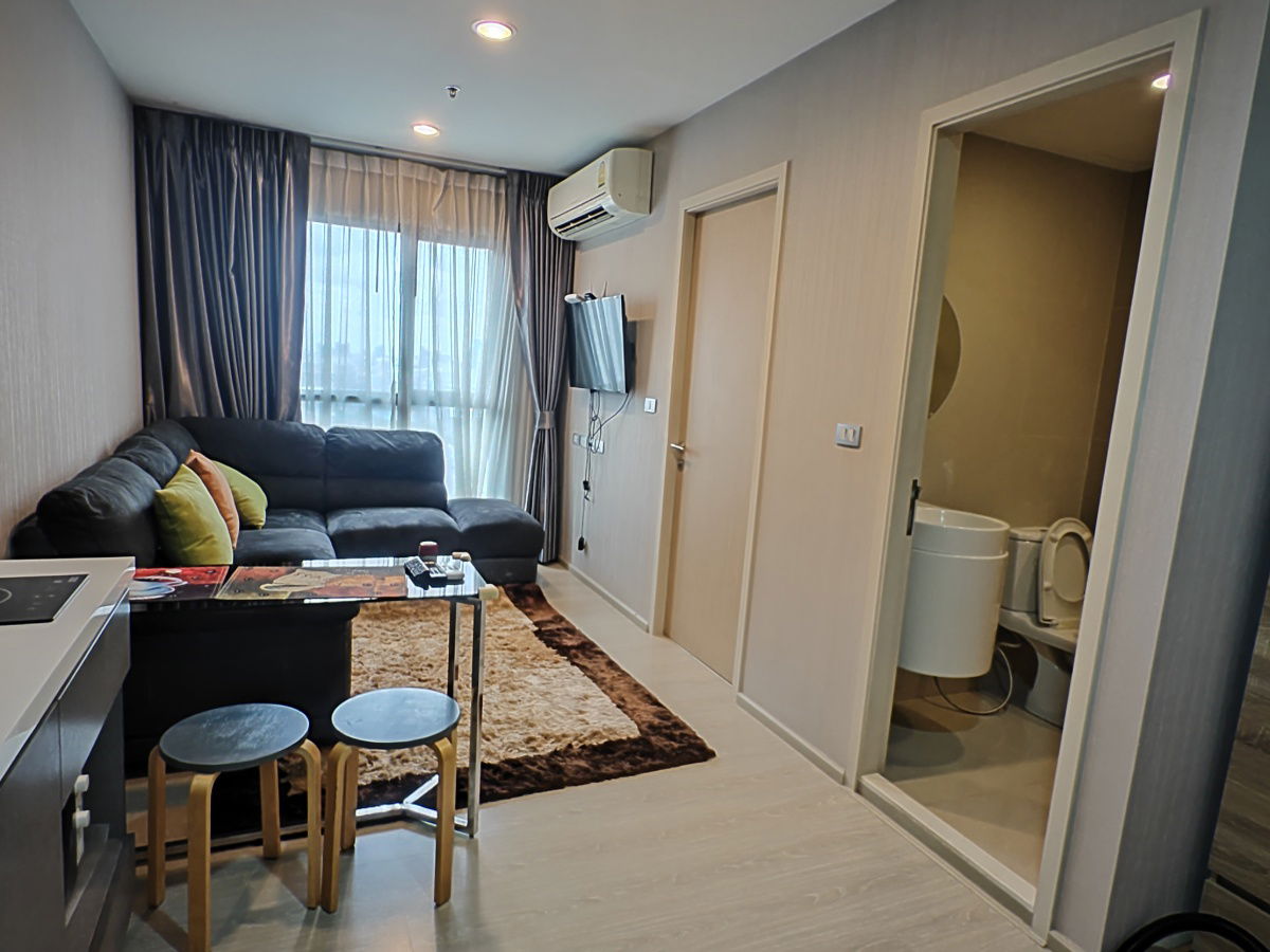 picture Rhythm Asoke II | Near MRT Rama 9 - 6/12