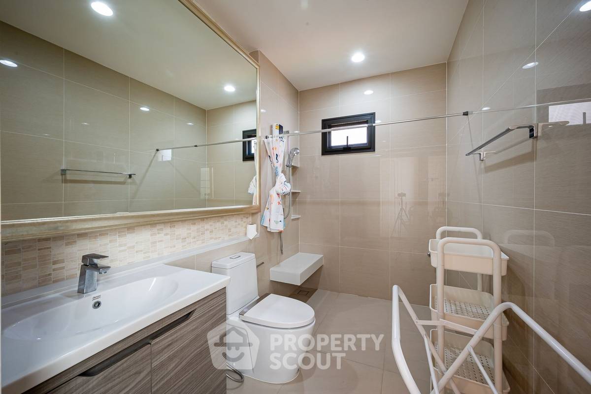 รูป บ้าน 5-ห้องนอน ใน แสมดำ (ID 1330992) - รูปที่ 22/29