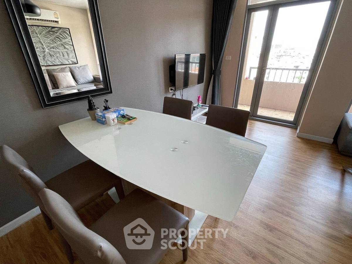 picture 2-BR Condo at Siamese Nang Linchee in Chong Nonsi (ID 1158616) - 4/13