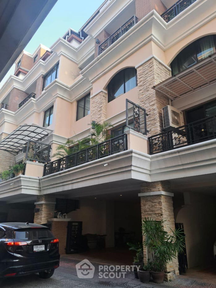 รูป ทาวน์เฮาท์ 3-ห้องนอน ใกล้ พร้อมพงษ์ (ID 2006475) - รูปที่ 8/8