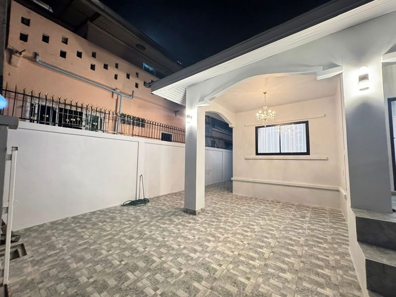 รูป ขายบ้านเดี่ยวพัทยา บ้านสวย ตกแต่งพร้อมอยู่ ทำเลดี ใกล้แหล่งช้อปปิ้ - รูปที่ 14/15