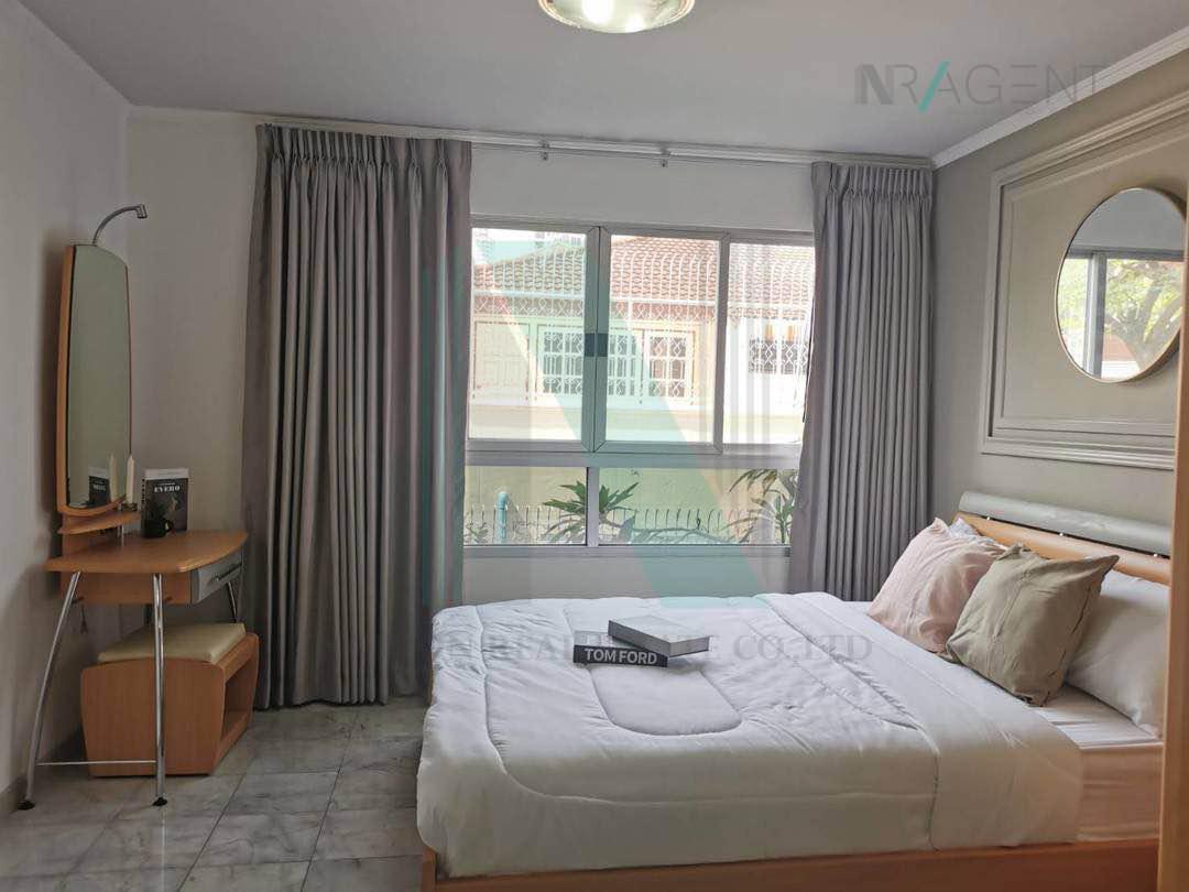 picture For Sell Condo LUMPINI PLACE SATHORN Building 1, Floor 2,1 bed room, Room size 30 sqm - 4/8