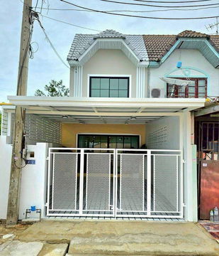 ขายบ้านทาวน์เฮ้าส์ 2 ชั้น หลังมุม รีโนเวทใหม่ ม.ร่มเงาไม้  ซ.วัดลาดปลาดุก บางบัวทอง นนทบุรี แค่1.49ลบ. ผ่อนเบาๆ 5,xxxบาท