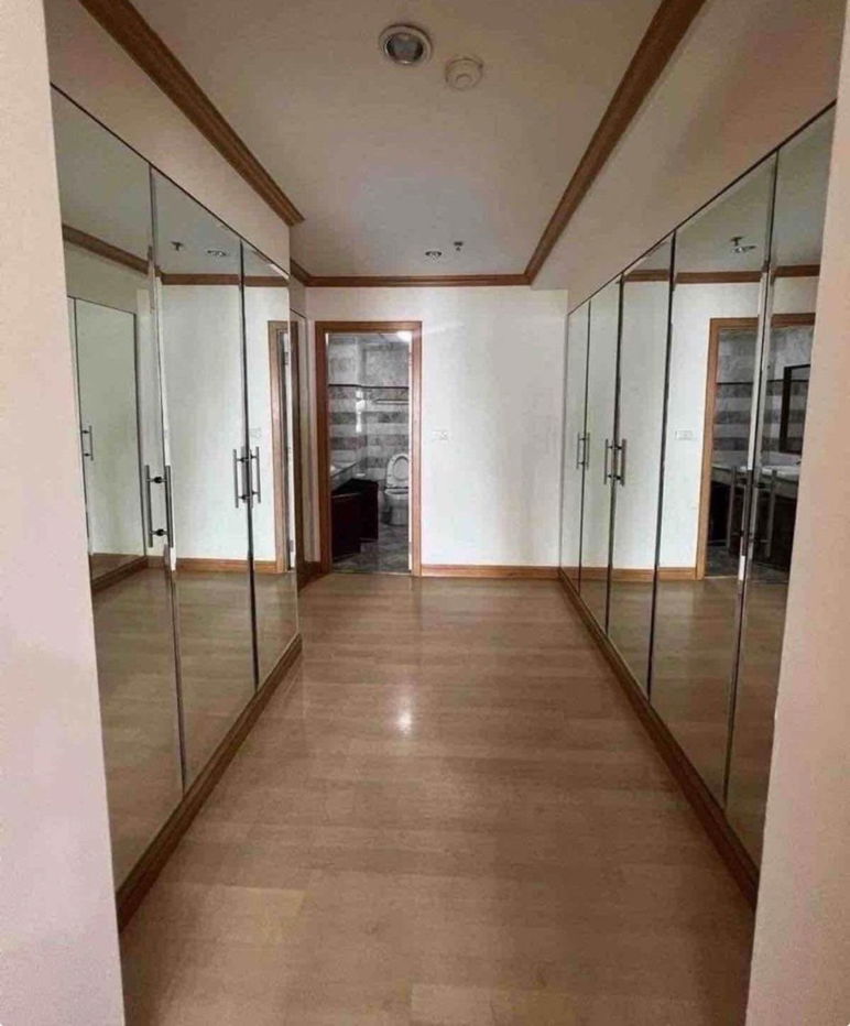 picture  Silom                       Suite  - 7/15