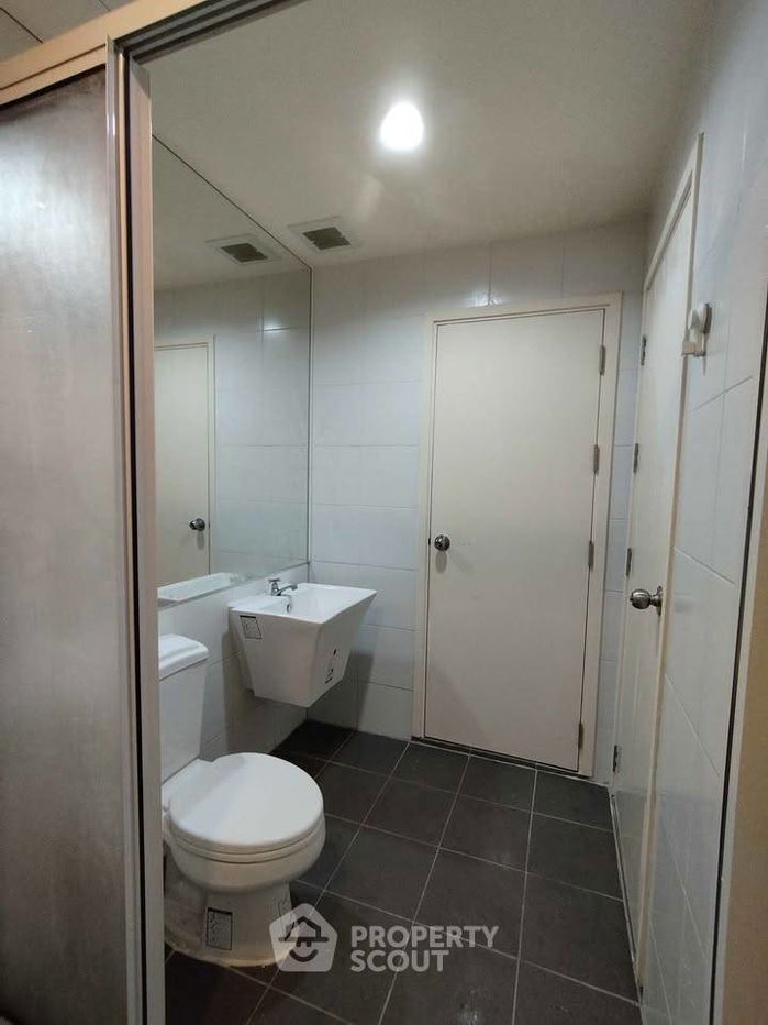 picture 2-BR Condo at Aspire Rattanathibet 2 near MRT Bang Krasor (ID 1981074) - 31/38