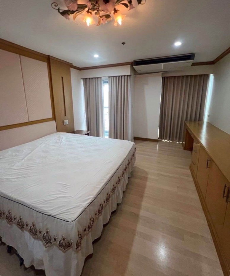 picture  Silom                       Suite  - 4/15