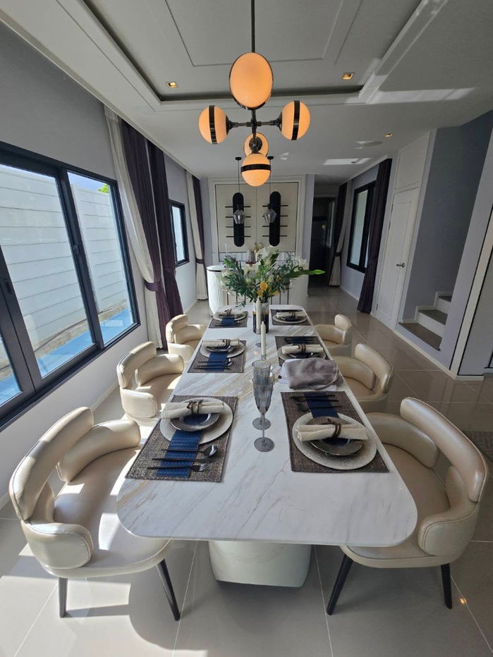 รูป 😊🏡 เช่าบ้าน Grand Pleno สุขุมวิท-บางนา ตกแต่ง Classic Luxury พื้นที่ใช้สอยกว้างขวาง ใกล้Mega บางนาเพียง 600 เมตร - รูปที่ 2/21