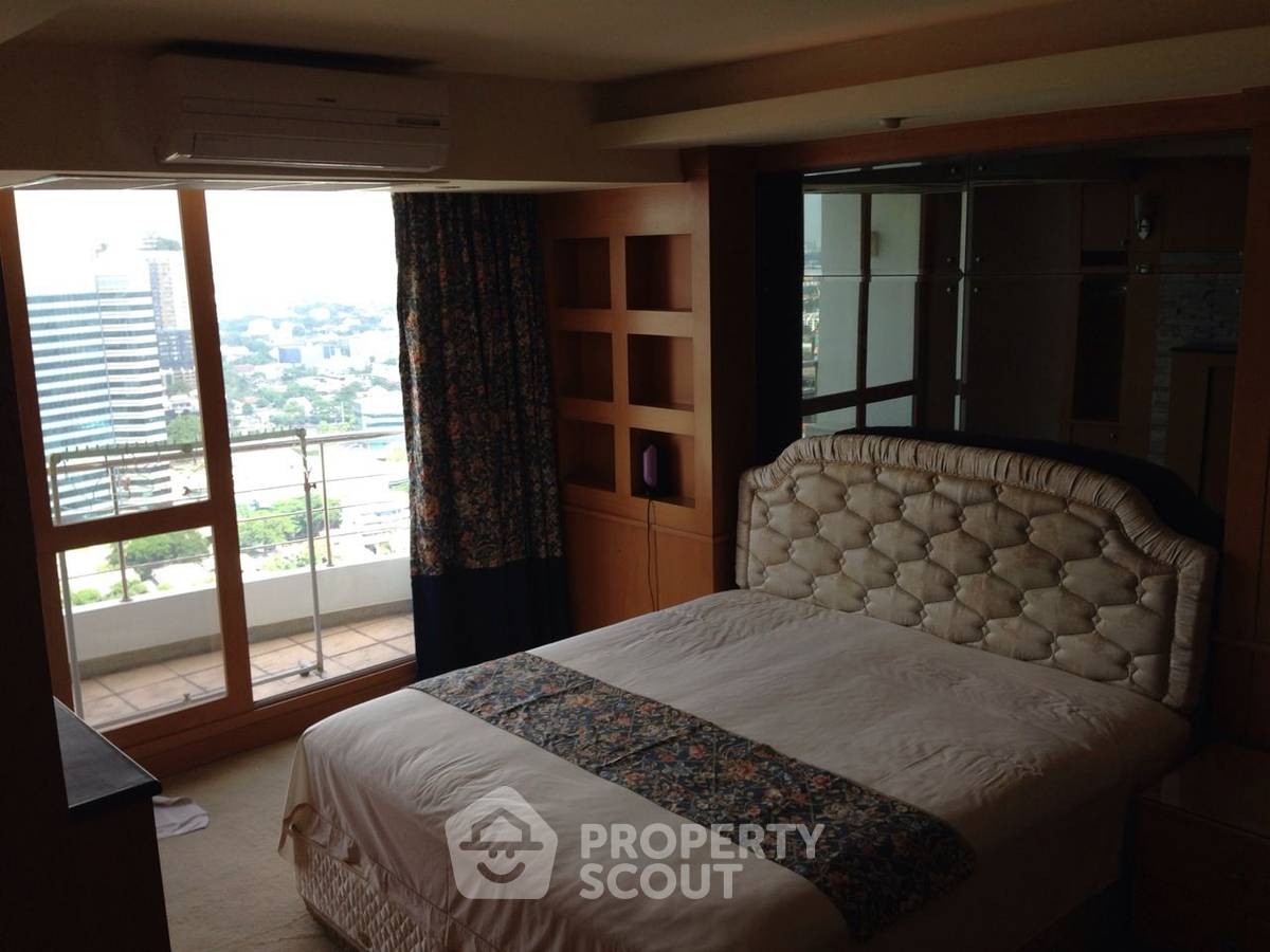 picture 2-BR Condo at Supalai Park Phaholyothin near BTS Ha Yaek Lat Phrao (ID 1470414) - 1/5