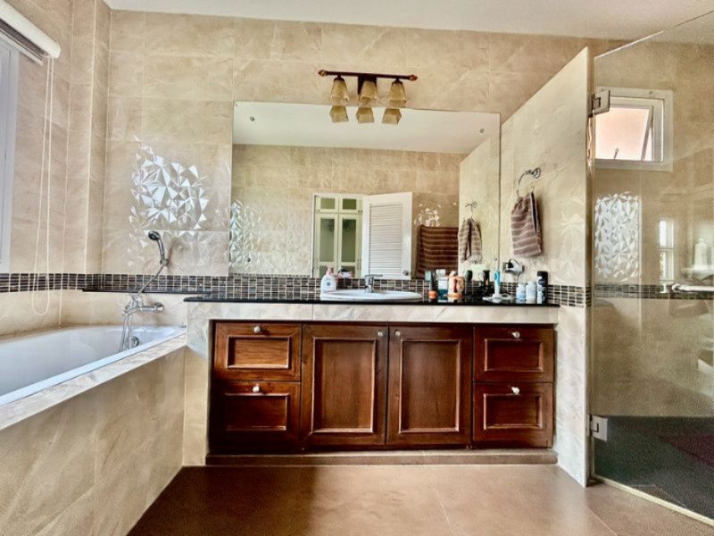 picture Wonderful 4 bedroom home with private pool and lovely outdoor relaxing area for Sale In Koolpuntville 15 Doi Saket Chiang Mai - 10/10
