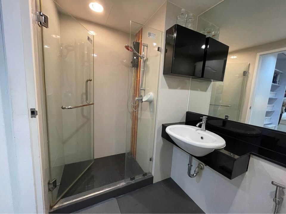 picture Code: KJ7903  for rent Chateau In Town Vibhavadi 10 // Line ID: @kjcondo (with @) // - 8/11