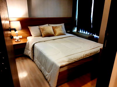 เช่าคอนโด BTS สะพานตากสิน : 🌇Rhythm Sathorn 21 for Rent" BTS Taksin 250 m. "    (ให้เช่า คอนโด ริทึ่มสาทร) 1b 1b