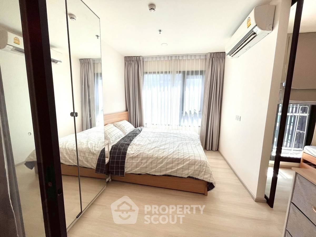 picture 2-BR Condo at Life Asoke near ARL Makkasan (ID 2228802) - 2/10