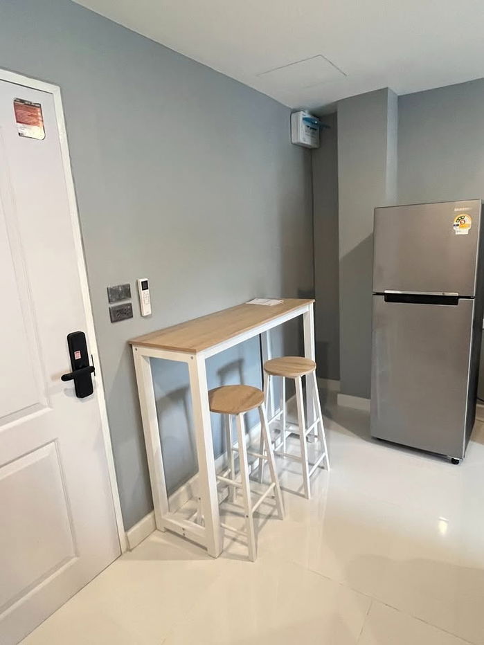 picture Condo for Rent at Dynasty Complex (C6807069) - 4/11