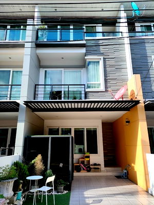 เช่าทาวน์โฮม ลาดพร้าวตอนกลาง โชคชัย 4 ลาดพร้าว 71 นาคนิวาส : PJ27 ให้เช่าทาวน์โฮม โครงการ ภัทราวิลล่า8 ถนนโชคชัย4 