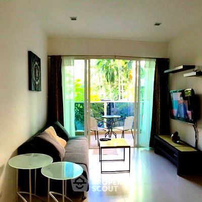 Condos for sale : 1-BR Condo at The Seacraze Condominium Hua Hin close to Khao Takiab beach (ID 1733349)
