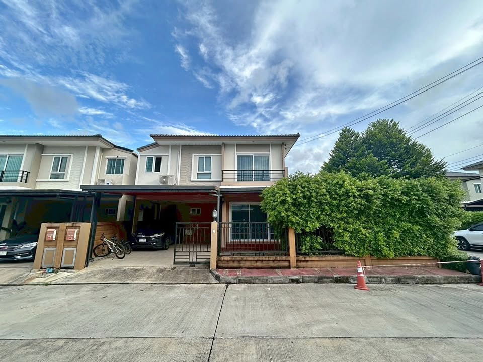 รูป ขายบ้านเดี่ยว 2 ชั้น หมู่บ้าน ภัสสร ไพรด์ ปิ่นเกล้า-วงแหวน 47 ตารางวา - รูปที่ 1/6