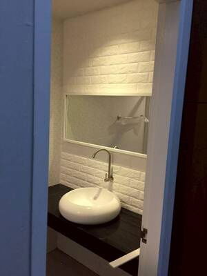 รูป ขายบ้านรีสอร์ทพร้อมอยู่ ในโครงการหินสวย น้ำใส รีสอร์ท จังหวัดระยอง ราคา 3.95 ล้านบาท ทำเลดี วิวทะเล ใกล้แหล่งท่องเที่ยว พักผ่อนสบาย  - รูปที่ 7/16
