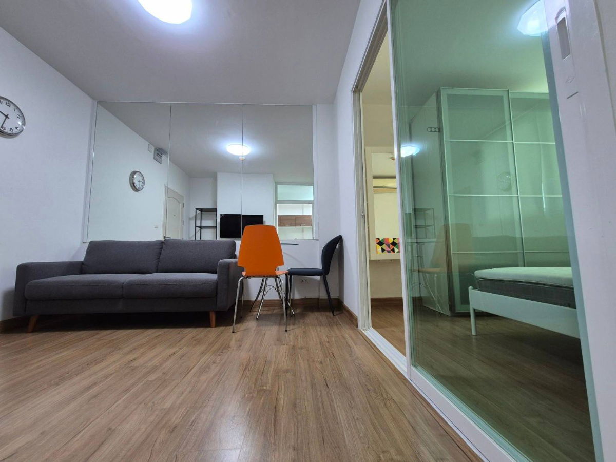 picture Fully furnished room for rent , near ARL and MRT Huamak station - 4/15