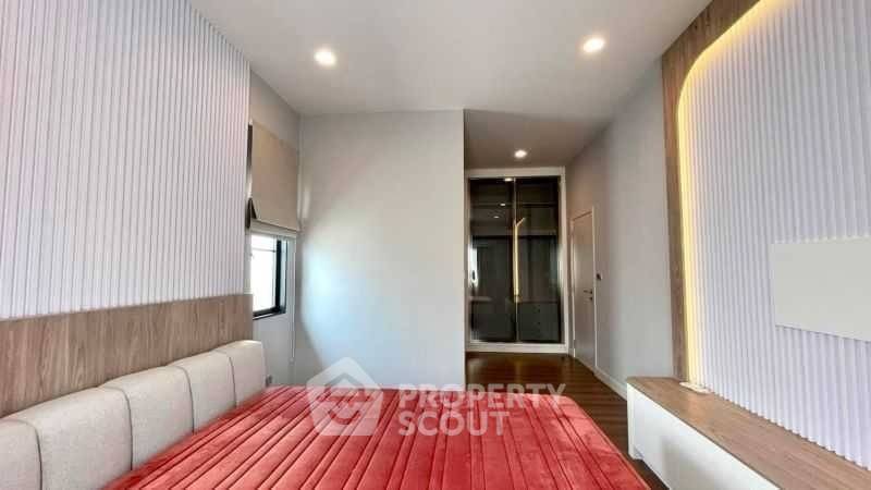 picture 4-BR House at Setthasiri Bangna-Suvarnabhumi close to Suvarnabhumi Airport (ID 2227169) - 16/19