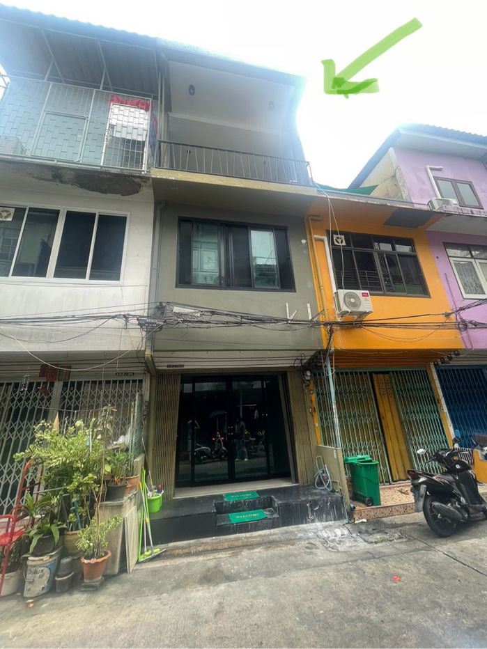 รูป บ้านตึก 3ชั้นทตกแต่งแล้วพร้อมอยู่ เดินทางสะดวก+ง่าย ใกล้สถานที่สำคัญหลายแห่ง - รูปที่ 1/9