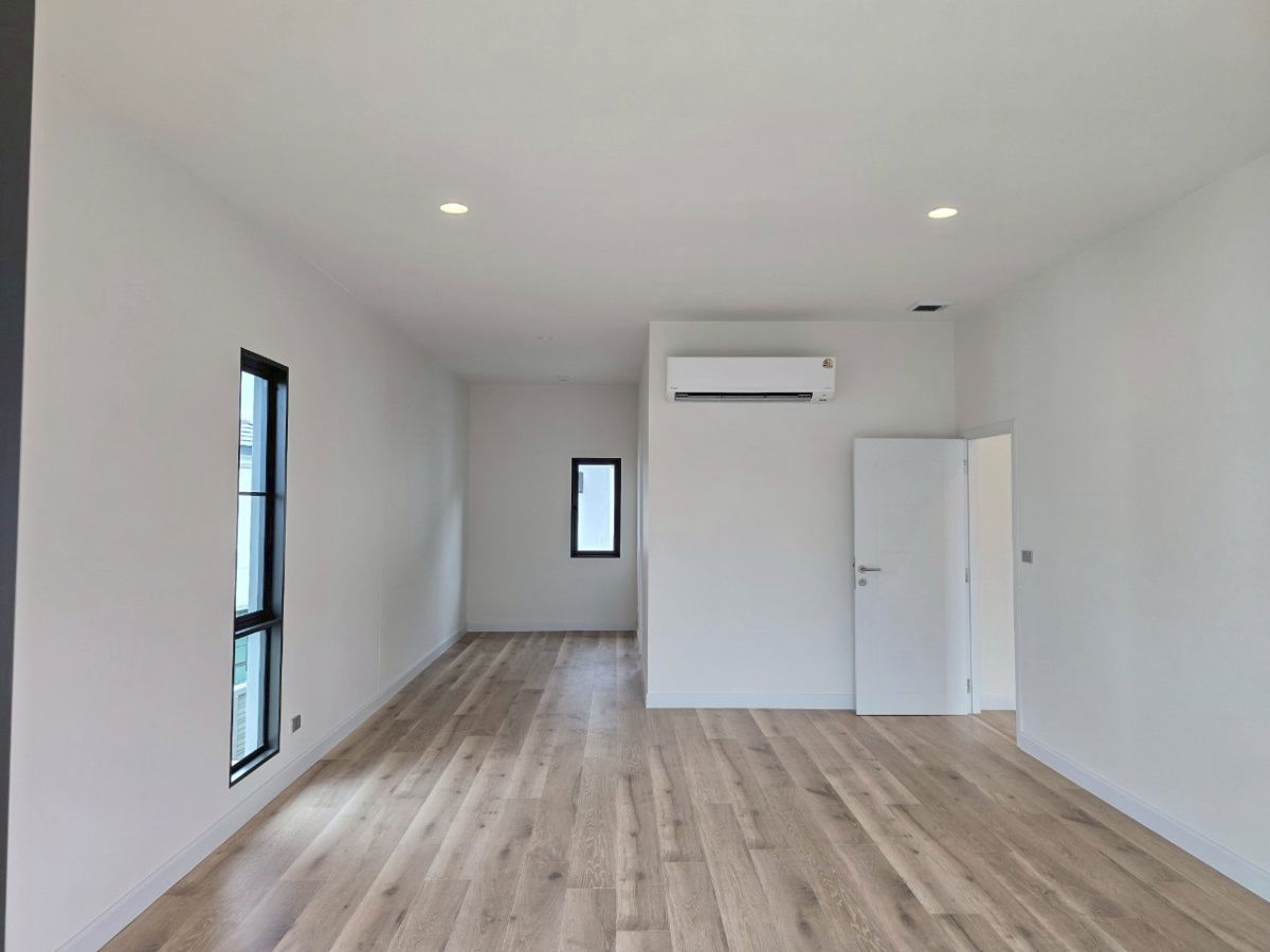 รูป บ้านเดี่ยว ฟังก์ชั่นครบ พร้อม Solar cell บนที่ดินใหญ่  - รูปที่ 15/38