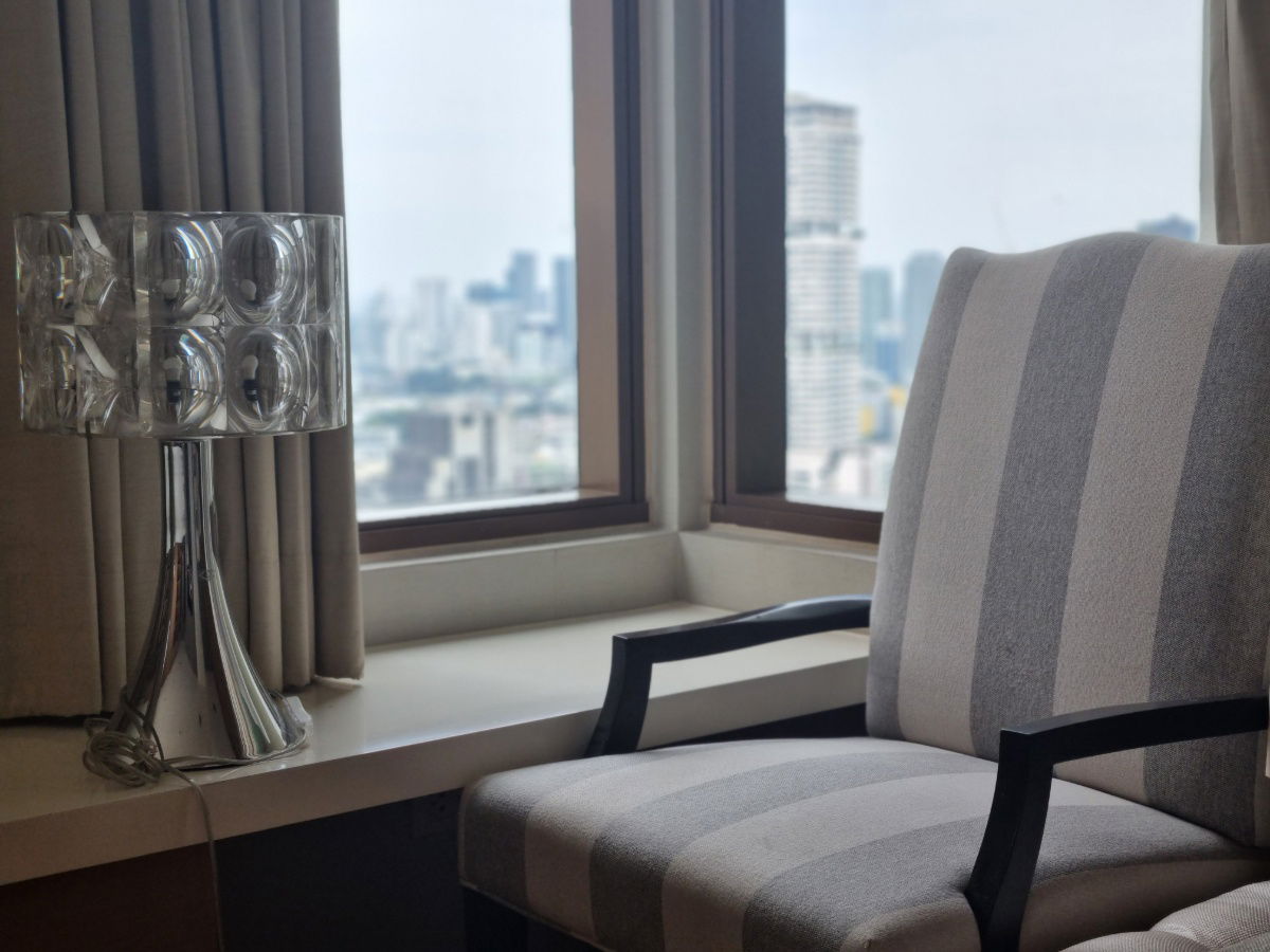 picture Your Dream Duplex Awaits! Live in Style at Emporio Place, Sukhumvit 24 - 20/20