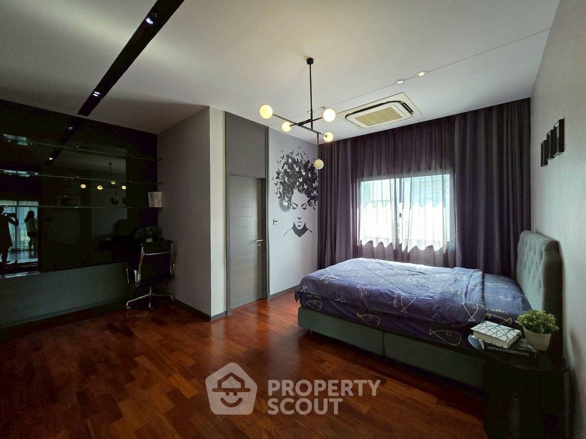 รูป บ้าน 5-ห้องนอน ที่ แกรนด์ บางกอก บูเลอวาร์ด พระราม 9-ศรีนครินทร์ ใกล้ กรุงเทพกรีฑา (ID 2228980) - รูปที่ 13/30