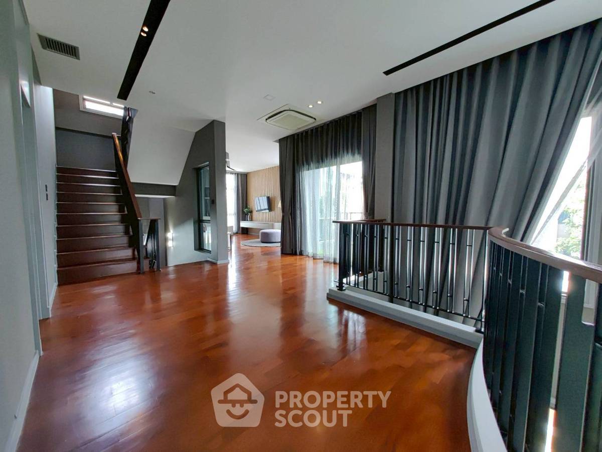รูป บ้าน 5-ห้องนอน ที่ แกรนด์ บางกอก บูเลอวาร์ด พระราม 9-ศรีนครินทร์ ใกล้ กรุงเทพกรีฑา (ID 2228980) - รูปที่ 12/30