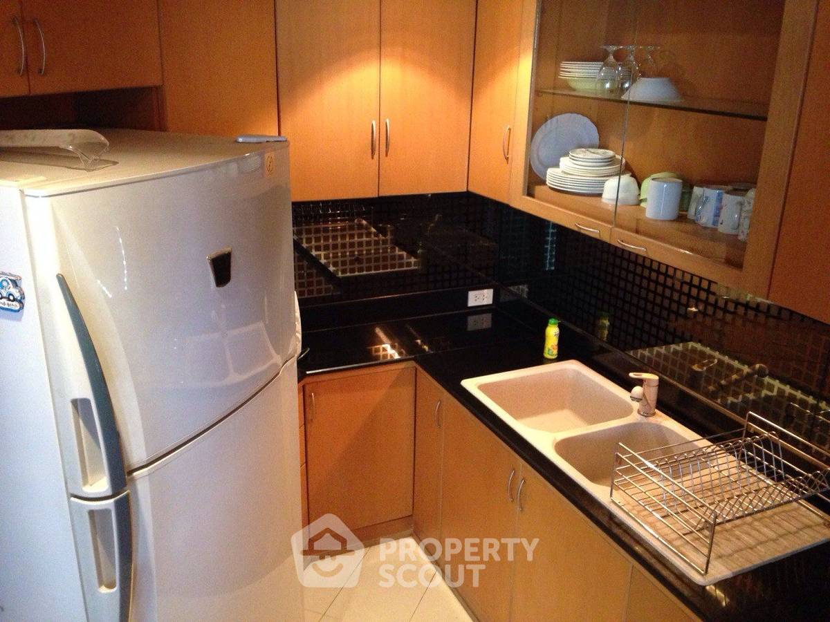 picture 2-BR Condo at Supalai Park Phaholyothin near BTS Ha Yaek Lat Phrao (ID 1470414) - 2/5