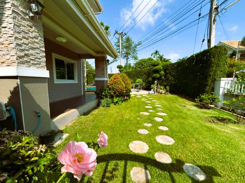 picture Wonderful 4 bedroom home with private pool and lovely outdoor relaxing area for Sale In Koolpuntville 15 Doi Saket Chiang Mai - 3/10