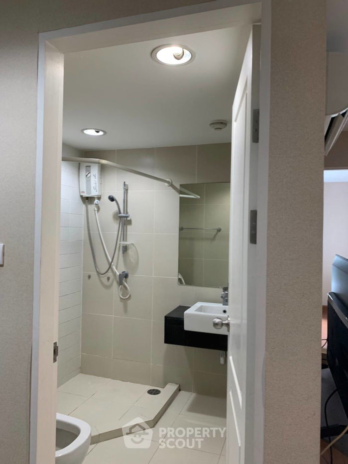 picture 1-BR Condo at Belle Grand Rama 9 near MRT Phra Ram 9 (ID 549753) - 8/9