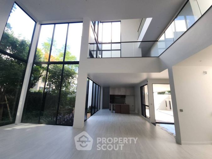 4-bed house for sale, 540 sqm, 96 sq wah, BUGAAN KRUNGTHEP KREETHA