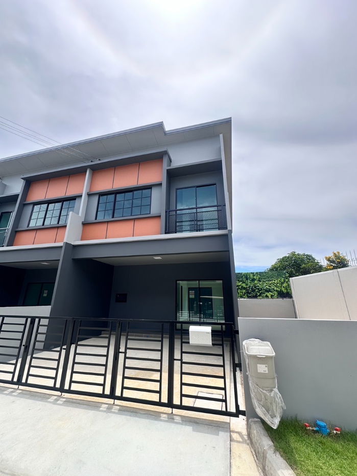 รูป ขายทาวน์โฮม 4 ห้องนอน แปลงมุม สิริ เพลส เวสต์เกต  📍ใกล้รถไฟฟ้าสายสีม่วงและเซ็นทรัลเวสต์เกต  - รูปที่ 1/22