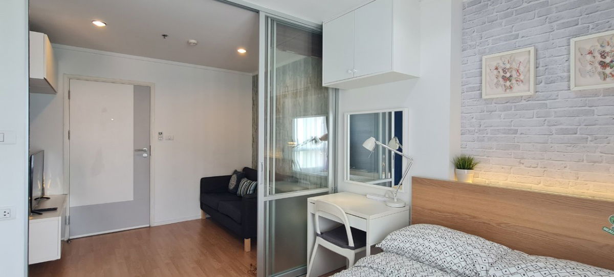 picture Fully furnished room for rent , near ARL and MRT Huamak station - 3/13