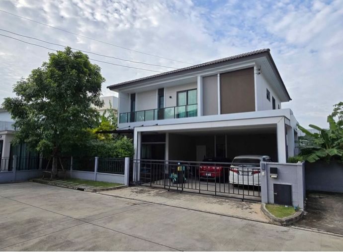 ให้เช่าบ้านเดี่ยว 4 ห้องนอน 252 ตร.ม. 83 ตร.ว. เซนโทร วิภาวดี