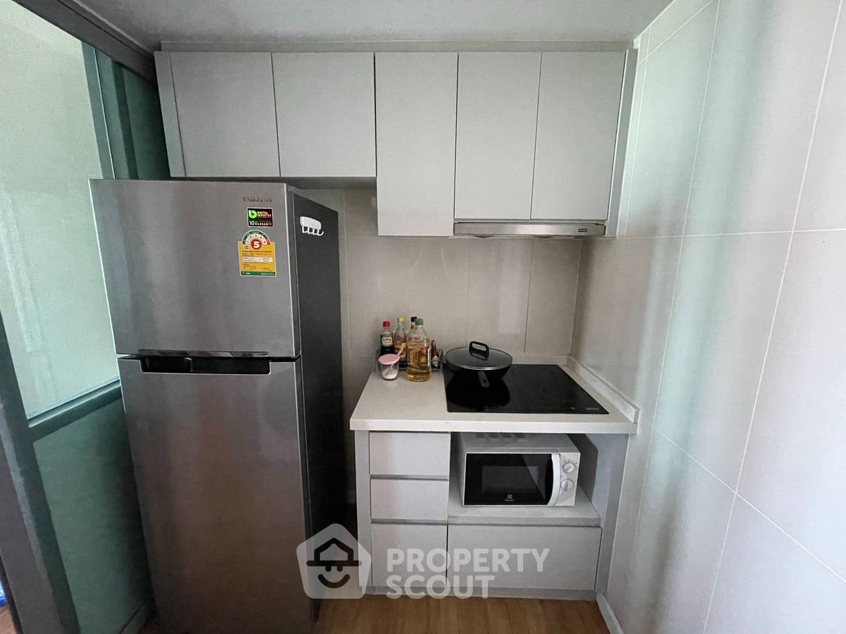 picture 2-BR Condo at Siamese Nang Linchee in Chong Nonsi (ID 1158616) - 7/13