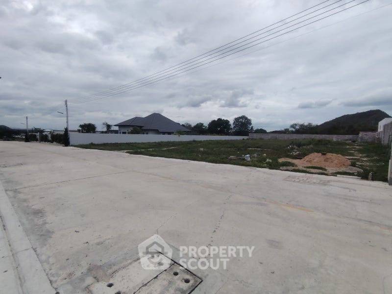 รูป ที่ดินสำหรับปล่อยขาย 2,400 ตารางเมตร แถว ใน ทับใต้ (ID 2227847) - รูปที่ 9/12