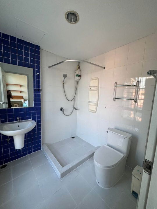 รูป 🏠ให้เช่าทาวน์โฮม 4 ชั้น โครงการบ้านกลางกรุง ถ.สาทรเหนือใต้  - รูปที่ 3/9
