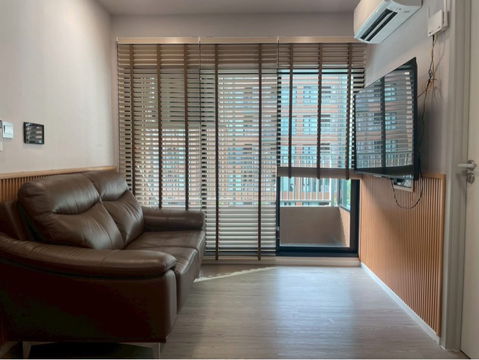 📣ปล่อยเช่า 𝐊𝐀𝐕𝐄 𝐓𝐎𝐖𝐍 𝐂𝐎𝐋𝐎𝐍𝐘 ม.กรุงเทพ ห้องใหญ่ ขนาด 35.1 ตรม.  2 Bedroom วิวสระ🏖️ อาคาร D ชั้น 4