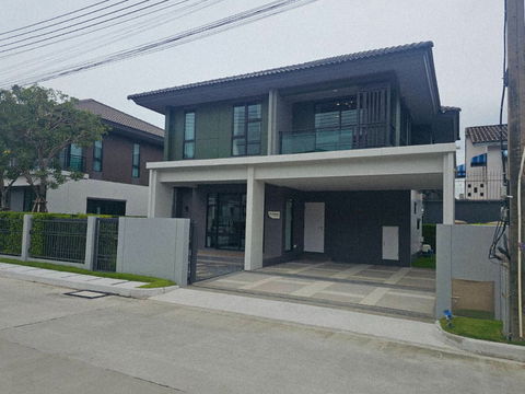 บ้านเดี่ยวติดถนนใหญ่ 4 นอนแต่งเฟอร์ครบ ใกล้ทางด่วน เศรษฐสิริวงแหวนลำลูกกา