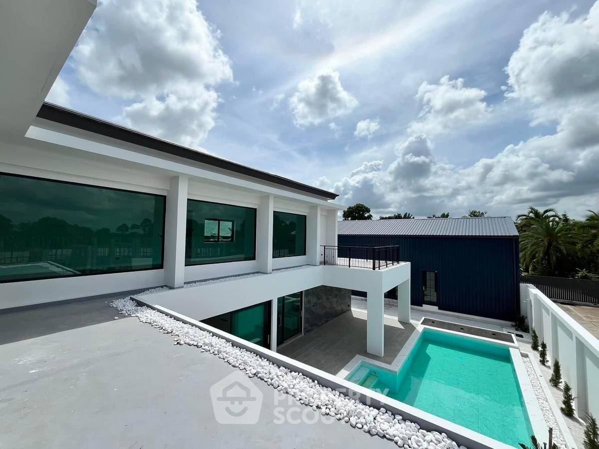 picture 4-BR Villa close to East Pattaya (ID 1784057) - 17/22