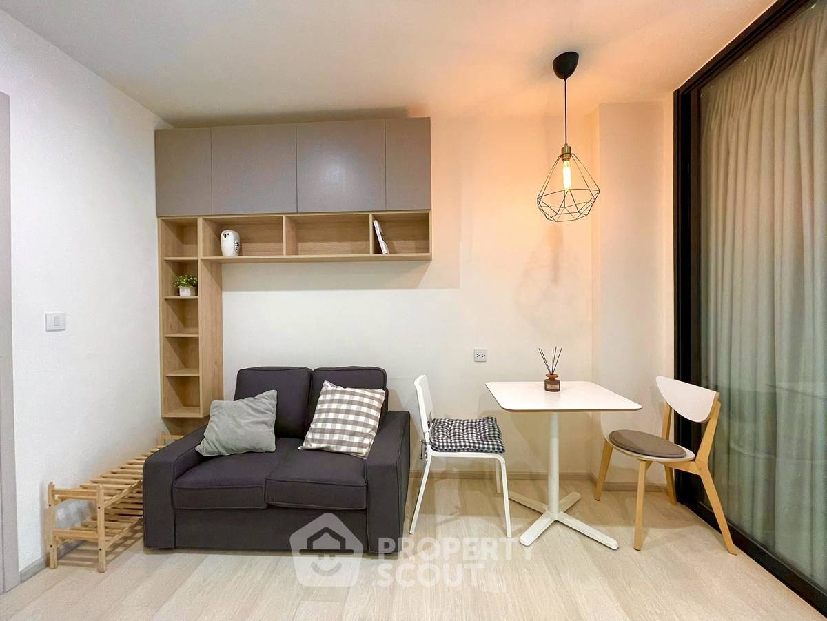 picture 2-BR Condo at Life Asoke near ARL Makkasan (ID 2228802) - 1/10