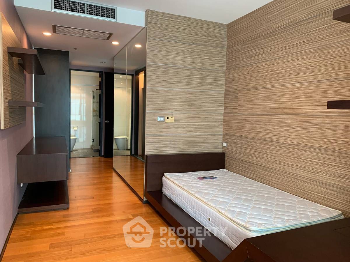 รูป คอนโด 2-ห้องนอน ที่ เดอะ ไฮท์ คอนโดมิเนียม ใกล้ ทองหล่อ (ID 2227882) - รูปที่ 3/8