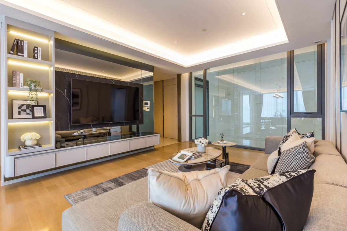 picture For rent condo Baan Sindhorn  2 Bed Room ( S03-2010) - 27/58