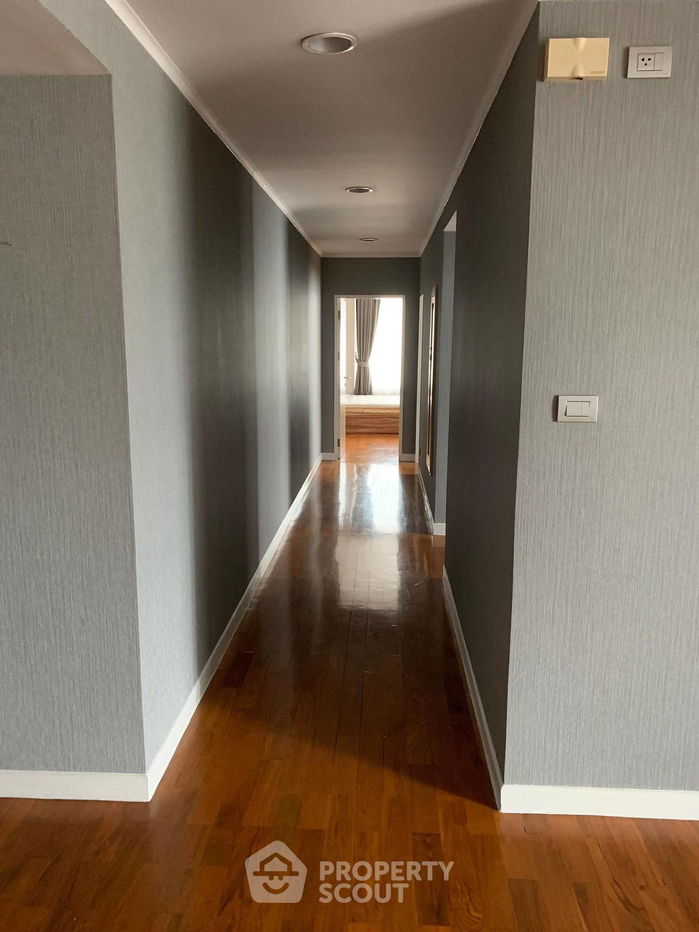 picture 3-BR Condo at Baan Siri Ruedee Condominium near BTS Phloen Chit (ID 452718) - 8/11