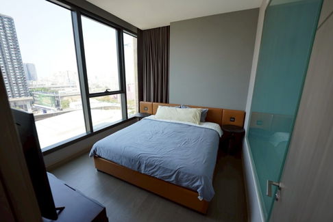 The Esse At Singha Complex | MRT Phetchaburi