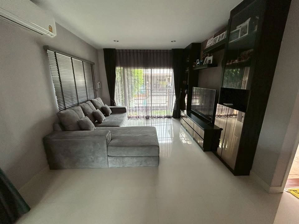 รูป ขายบ้านเดี่ยว 2 ชั้น หมู่บ้าน ภัสสร ไพรด์ ปิ่นเกล้า-วงแหวน 47 ตารางวา - รูปที่ 4/6