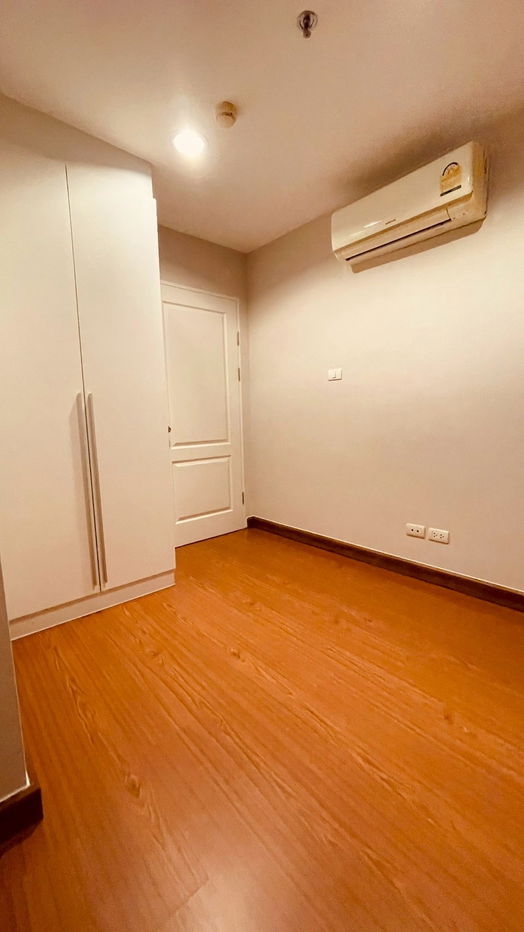 picture 🔥 Urgent Sale! Renovated 2-Bedroom Condo at Belle Grand Rama 9 – Fully Furnished with City View - 10/15